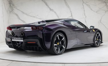 Ferrari SF90 Spider 6