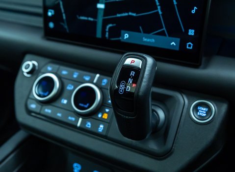 Land Rover Defender 90 V8 CARPATHIAN EDITION 22