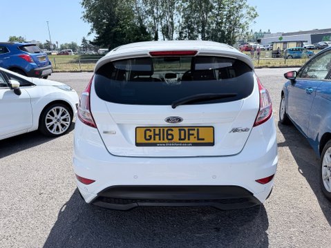 Ford Fiesta 1.0 ST-LINE 7