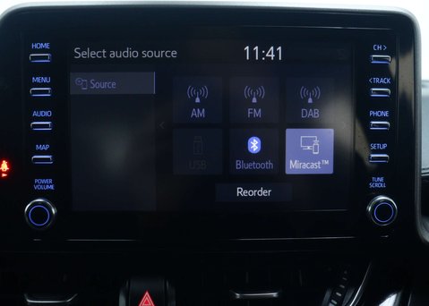 Toyota C-HR 1.8 VVT-h GPF Icon SUV 5dr Petrol Hybrid CVT Euro 6 (s/s) (122 ps) 25