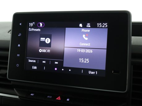 Renault Trafic SL30 90kW 52kWh Advance Van Auto 20