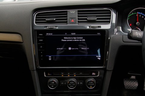 Volkswagen Golf E-GOLF 29