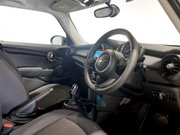 Mini Hatch 1.5 Cooper Classic Hatchback 5dr Petrol Steptronic Euro 6 (s/s) (136 ps) Ai 12