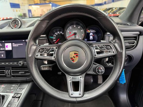 Porsche Macan 2.9T V6 GTS SUV 5dr Petrol PDK 4WD Euro 6 (s/s) (380 ps) 29