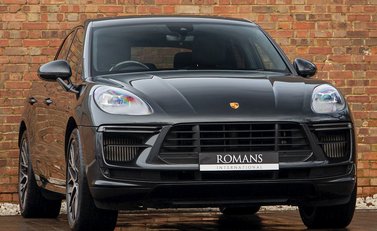 Porsche Macan Turbo 1