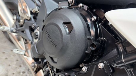 Triumph Street Triple 2013 ONLY 19K, QUICKSHIFTER, ARROW PIPE, NEW MOT 11