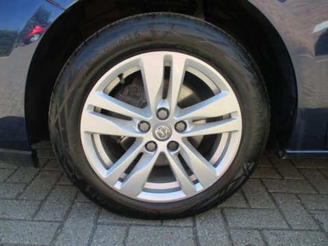 Vauxhall Astra 1.5 Turbo D Business Edition Nav Sports Tourer Euro 6 (s/s) 5dr 13