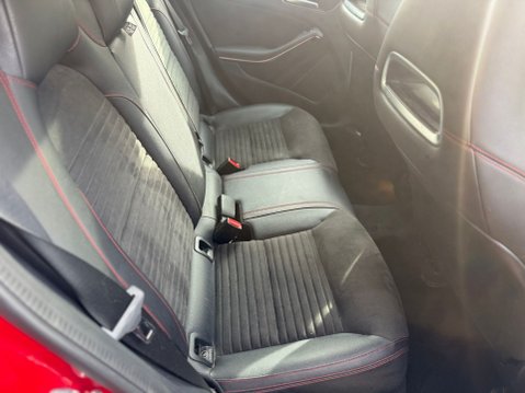 Mercedes-Benz A Class 2.1 A200d AMG Line (Premium Plus) Hatchback 5dr Diesel 7G-DCT Euro 6 23