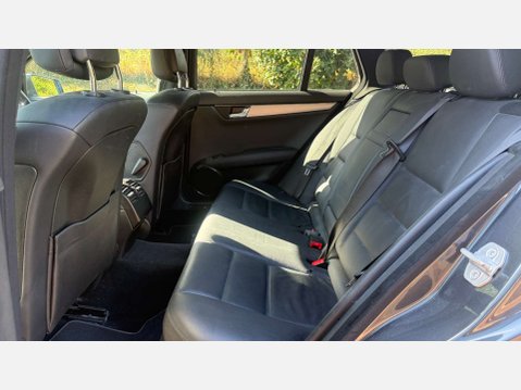 Mercedes-Benz C Class 3.0 C350 BlueEfficiency Sport CDi Auto 5dr 11