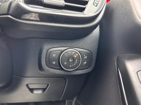 Ford Fiesta ST-LINE EDITION MHEV 29