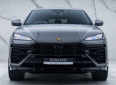 Lamborghini Urus SE 7