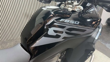 BMW F 850 GS TE 2022 TRIPLE BLACK 1 OWNER ONLY 6K STUNNING ADV BIKE 10