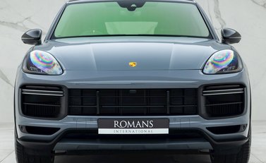 Porsche Cayenne Turbo GT 4