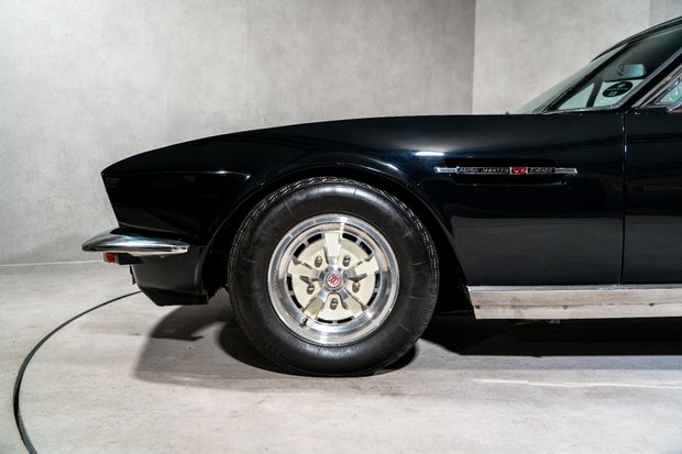 Aston Martin DBS V8 SERIES 1. EXTENSIVE HISTORY PORTFOLIO. 3-SPEED AUTO. CONOLLY INTERIOR. 1