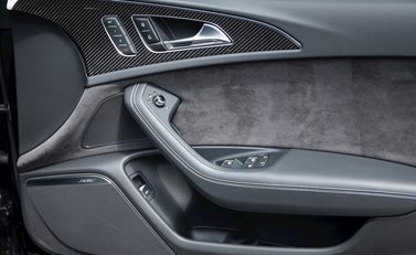 Audi RS6 Avant Performance 23