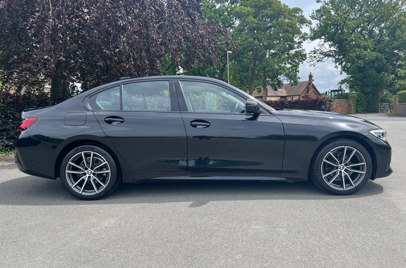 BMW 3 Series 318D SPORT 6