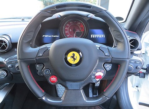 Ferrari F12 Berlinetta 9