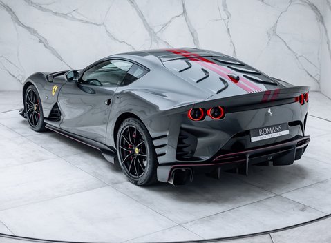 Ferrari 812 Competizione 9