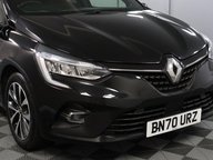 Renault Clio ICONIC TCE BOSE 26