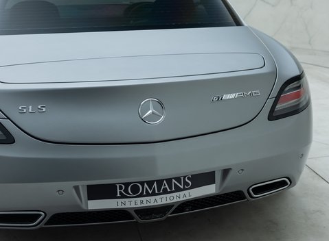 Mercedes-Benz SLS AMG GT 29