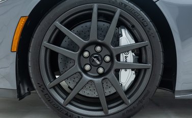 Ford GT Carbon Series 34