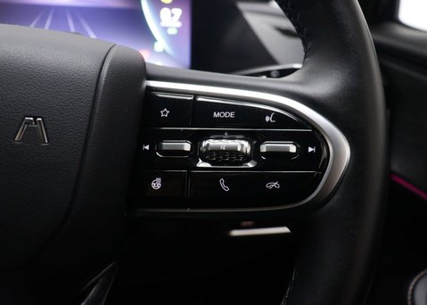 OMODA 5 1.6 5 Noble Auto 5dr 34