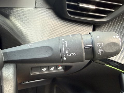 Peugeot e-2008 50kWh GT SUV 5dr Electric Auto (136 ps) 32