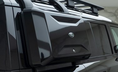 Land Rover Defender 110 D300 Hard Top X-Dynamic HSE 25