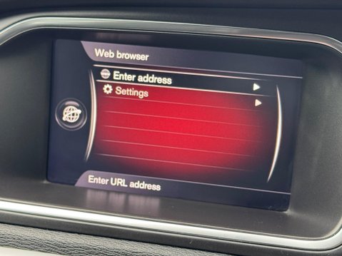 Volvo V40 1.5 T2 R-Design Edition Auto Euro 6 (s/s) 5dr 19