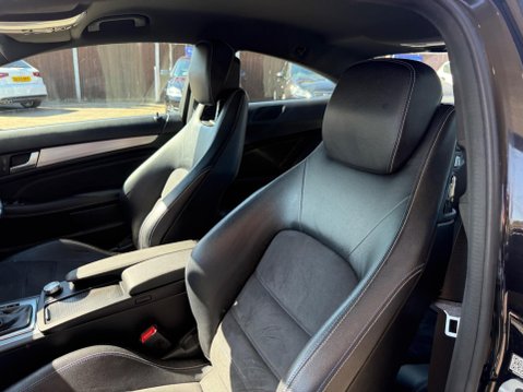 Mercedes-Benz C Class 2.1 C220 CDI AMG Sport Edition G-Tronic+ Euro 5 (s/s) 2dr 35