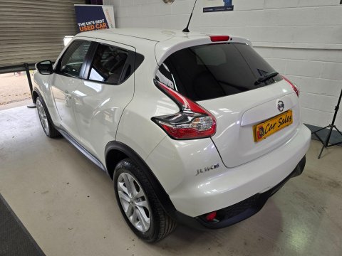 Nissan Juke 1.2 DIG-T N-Connecta Euro 6 (s/s) 5dr 6
