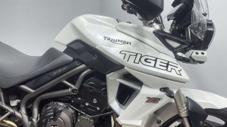 Triumph Tiger XRT 2019 ONLY 9K SERVICE HISTORY MOT VERY CLEAN 800CC 48
