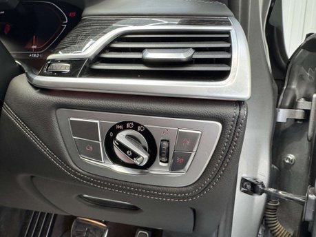 BMW 7 Series 4.4 750i M Sport xDrive Auto 4WD 4dr 75
