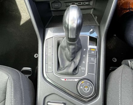 Volkswagen Tiguan 2.0 Tiguan SEL TSi 4Motion Semi-Auto 4WD 5dr 66