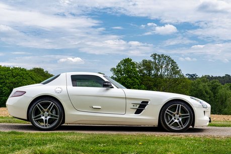 Mercedes-Benz SLS Coupe