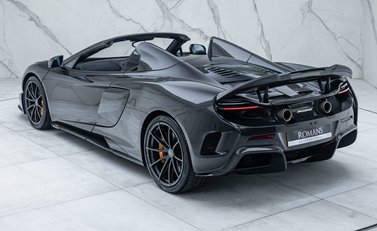 McLaren 675LT Spider MSO Carbon Series 6