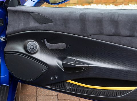 Ferrari 488 Pista 24