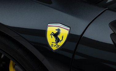 Ferrari SF90 Stradale 32