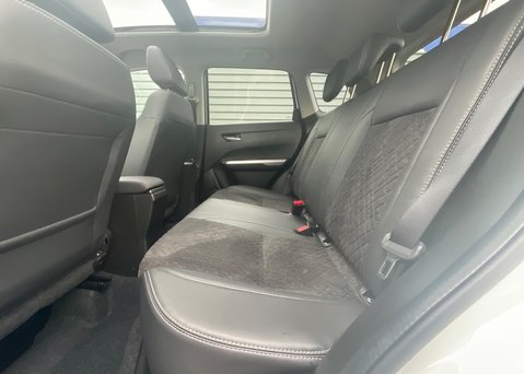 Suzuki Vitara 1.4 Boosterjet 48V Hybrid SZ5 12