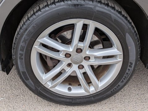Audi Q3 2.0 TDI S line quattro Euro 5 (s/s) 5dr 26