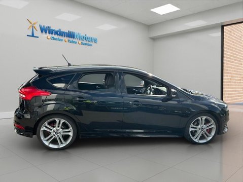 Ford Focus 2.0T EcoBoost ST-3 Euro 6 (s/s) 5dr 3