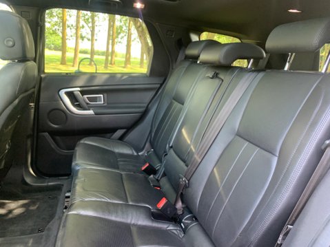 Land Rover Discovery Sport TD4 HSE BLACK 10