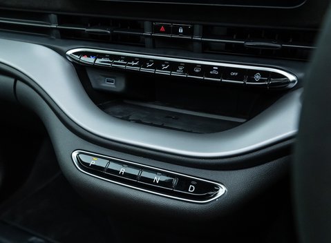 Abarth 500e Scorpionissima Cabrio 23