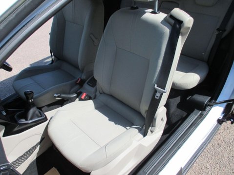 Ford B-Max 1.0T EcoBoost Titanium Navigator Euro 6 5dr 26