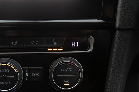 Volkswagen Golf GTE ADVANCE DSG 37