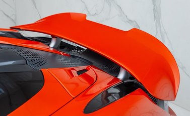 McLaren 765LT Spider 48