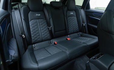 Audi RS6 AVANT PERFORMANCE CARBON VORSPRUNG 18