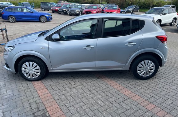 Dacia Sandero COMFORT 1.0 TCE AUTOMATIC 5 DOOR 11