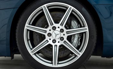 Mercedes-Benz SLS AMG 10