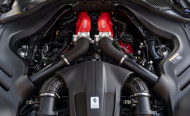 Ferrari Portofino 32